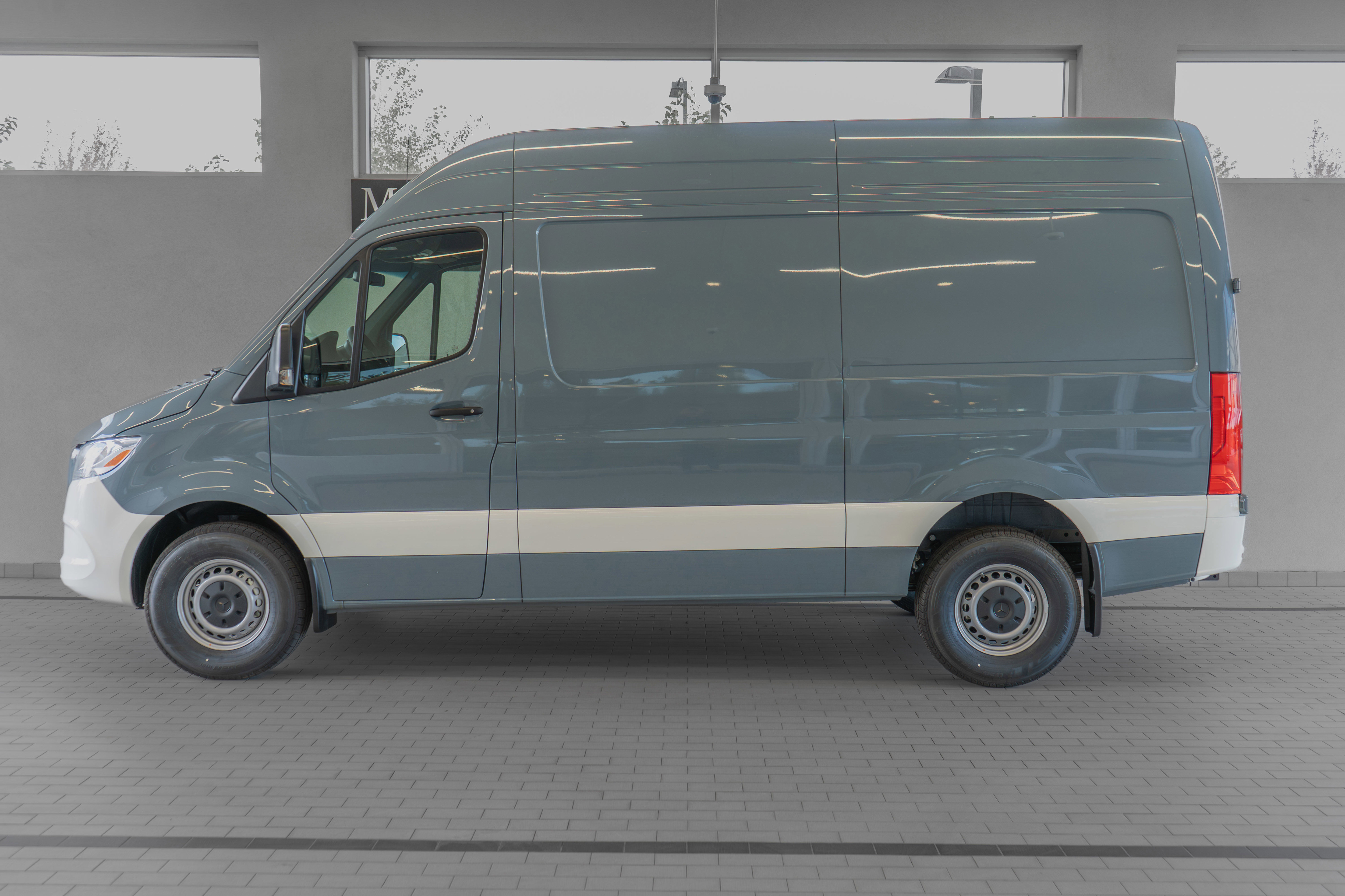 Certified 2025 Mercedes-Benz Sprinter 2500 image 2
