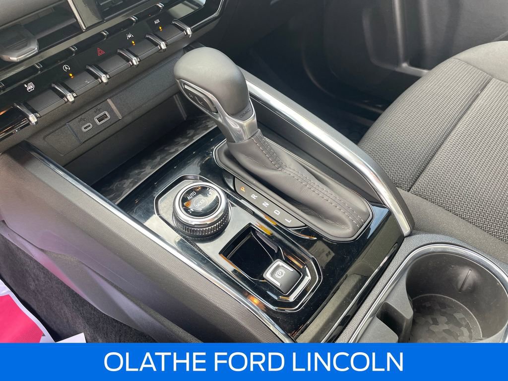 Used 2025 GMC Canyon Elevation w/ Convenience Package image 9