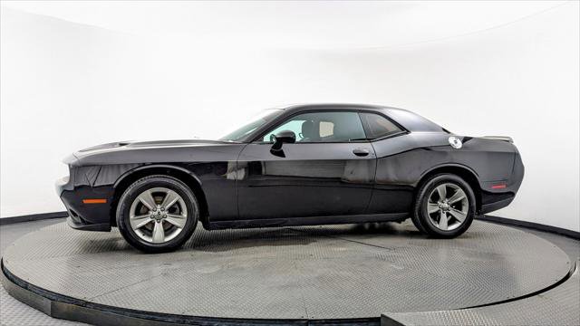 Used 2020 Dodge Challenger GT image 3