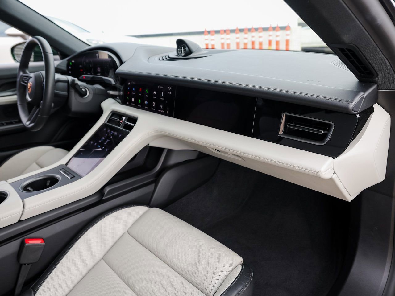 Certified 2025 Porsche Taycan 4 Cross Turismo image 27