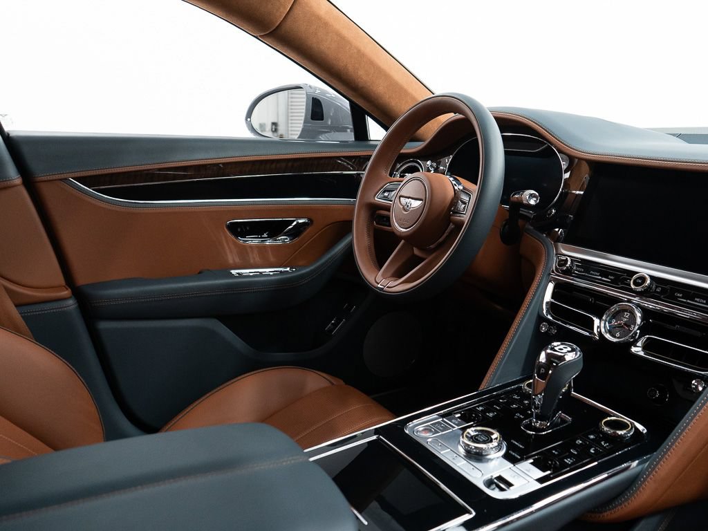 Certified 2022 Bentley Flying Spur V8 AWD/4WD image 29
