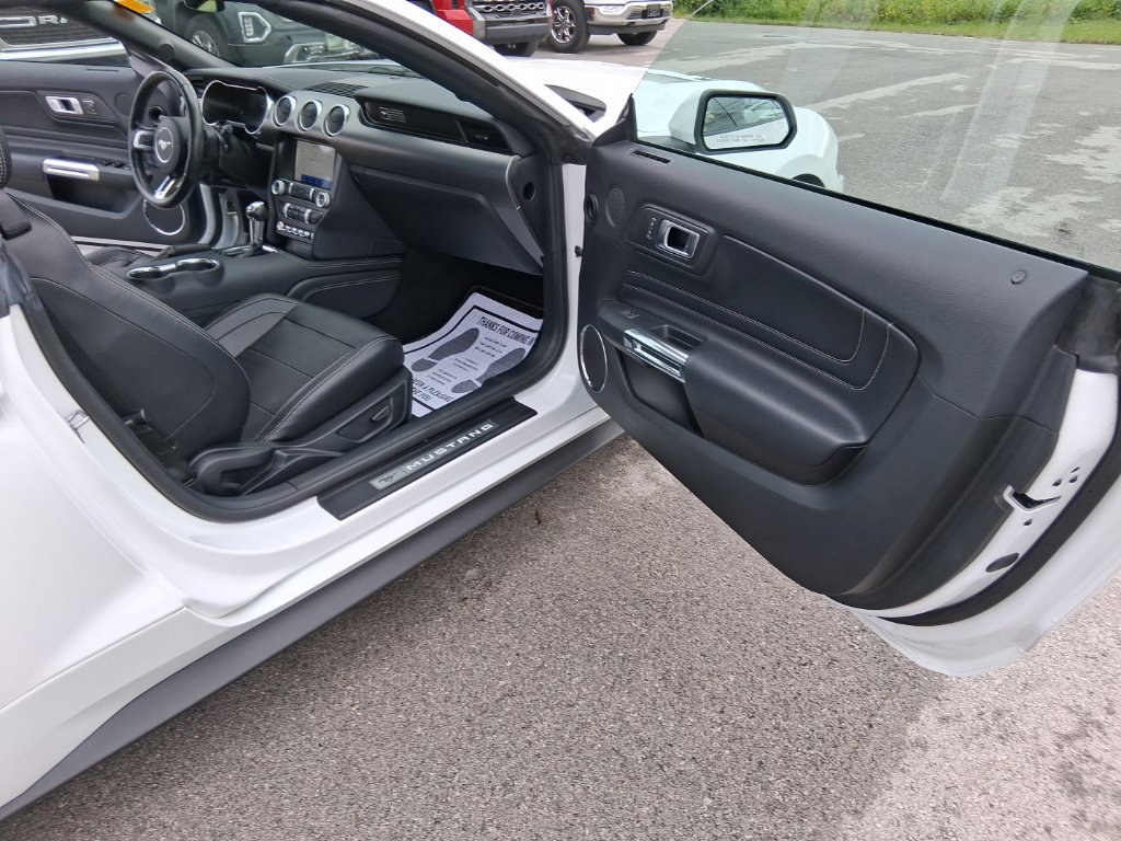 Used 2020 Ford Mustang GT Premium w/ Equipment Group 401A RWD image 29