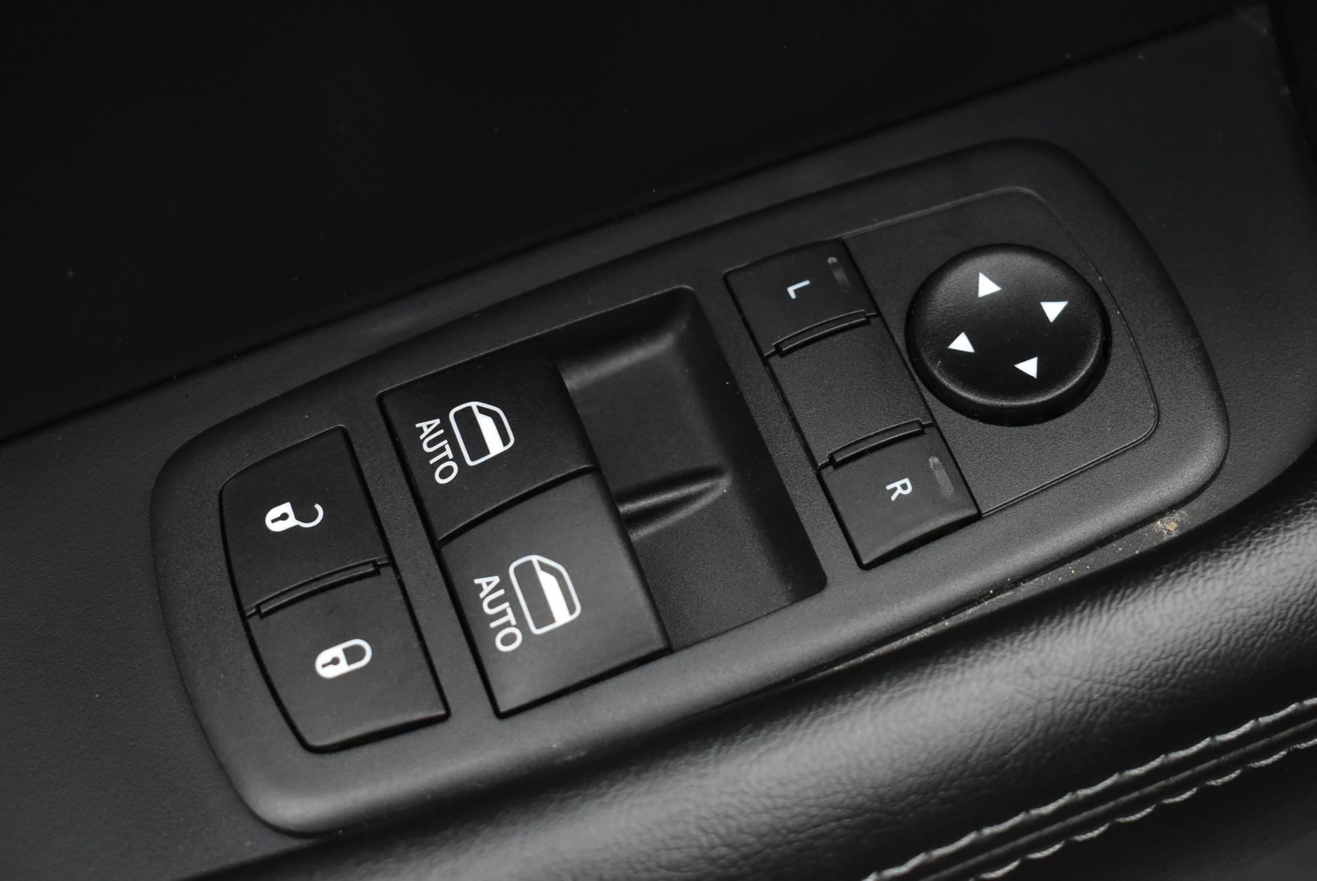 Used 2021 Dodge Challenger GT w/ Plus Package RWD image 12