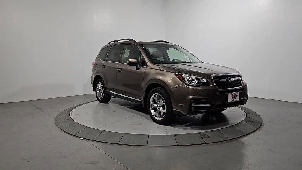 Used 2017 Subaru Forester 2.5i Touring w/ Popular Package #2 image 8
