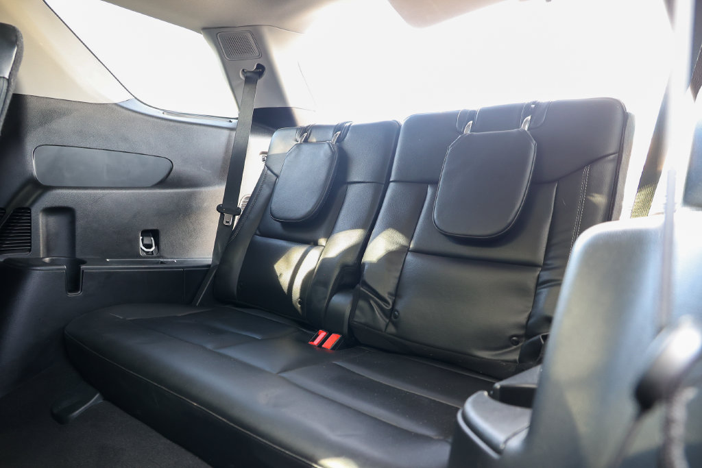 Certified 2023 Ford Explorer Limited w/ Limited Technology Package AWD/4WD image 38
