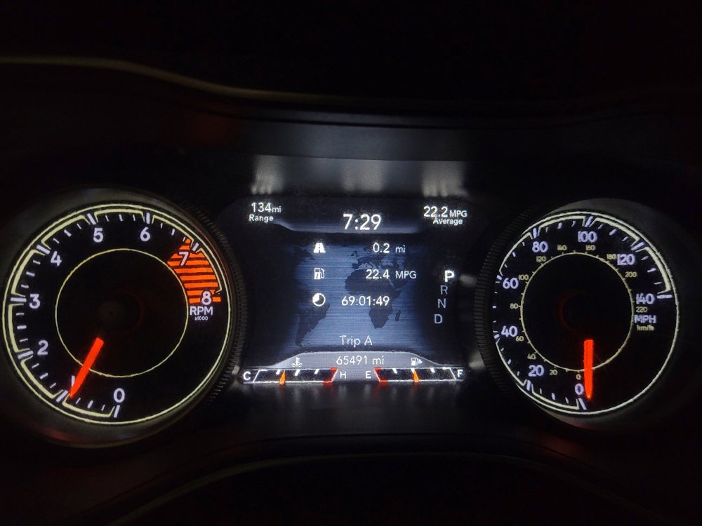 Used 2019 Jeep Cherokee Limited AWD/4WD image 23