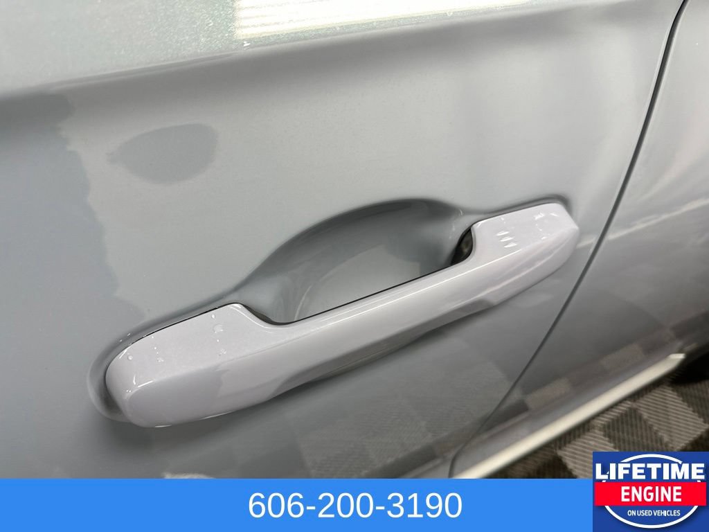 Used 2024 Honda Pilot Elite image 8