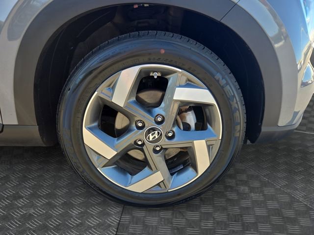 Used 2022 Hyundai Venue SEL image 34