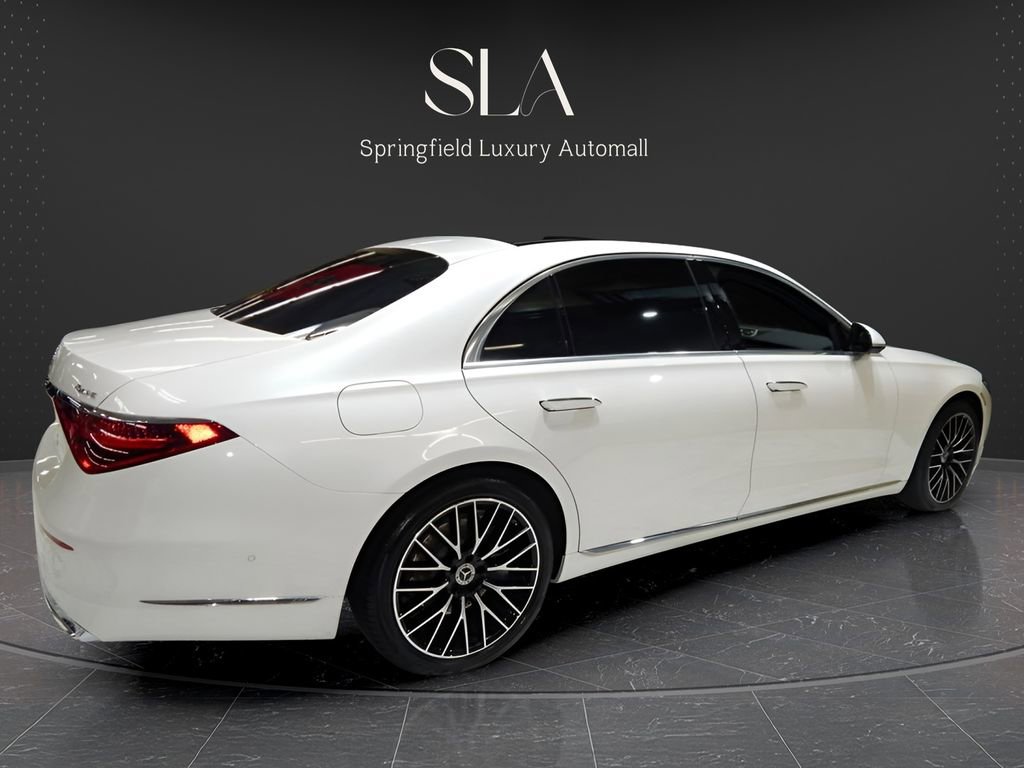 Used 2022 Mercedes-Benz S 580 4MATIC Sedan image 3