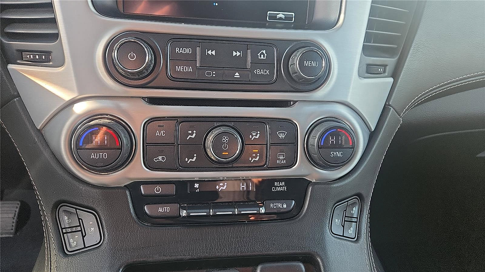 Used 2019 GMC Yukon SLT AWD/4WD image 20