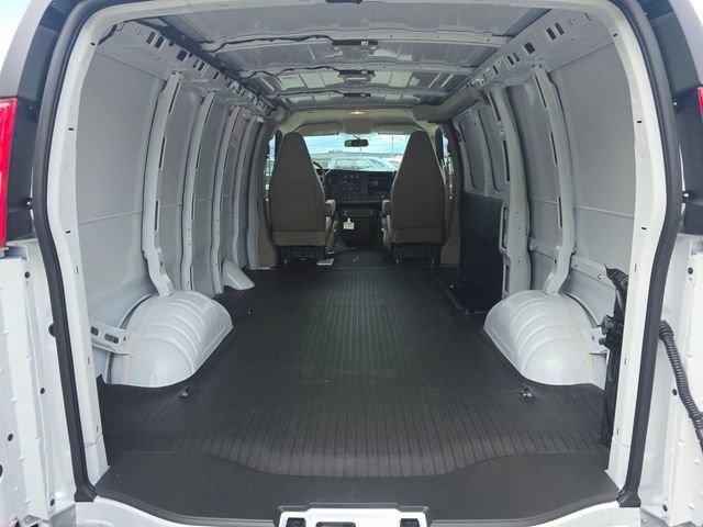New 2026 GMC Savana 2500 w/ Driver Convenience Package RWD image 15