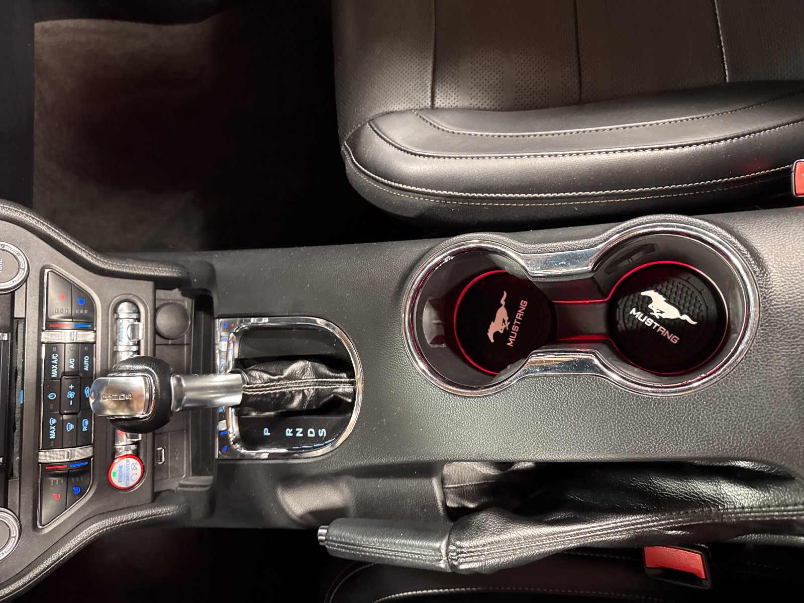 Used 2015 Ford Mustang Convertible RWD image 19