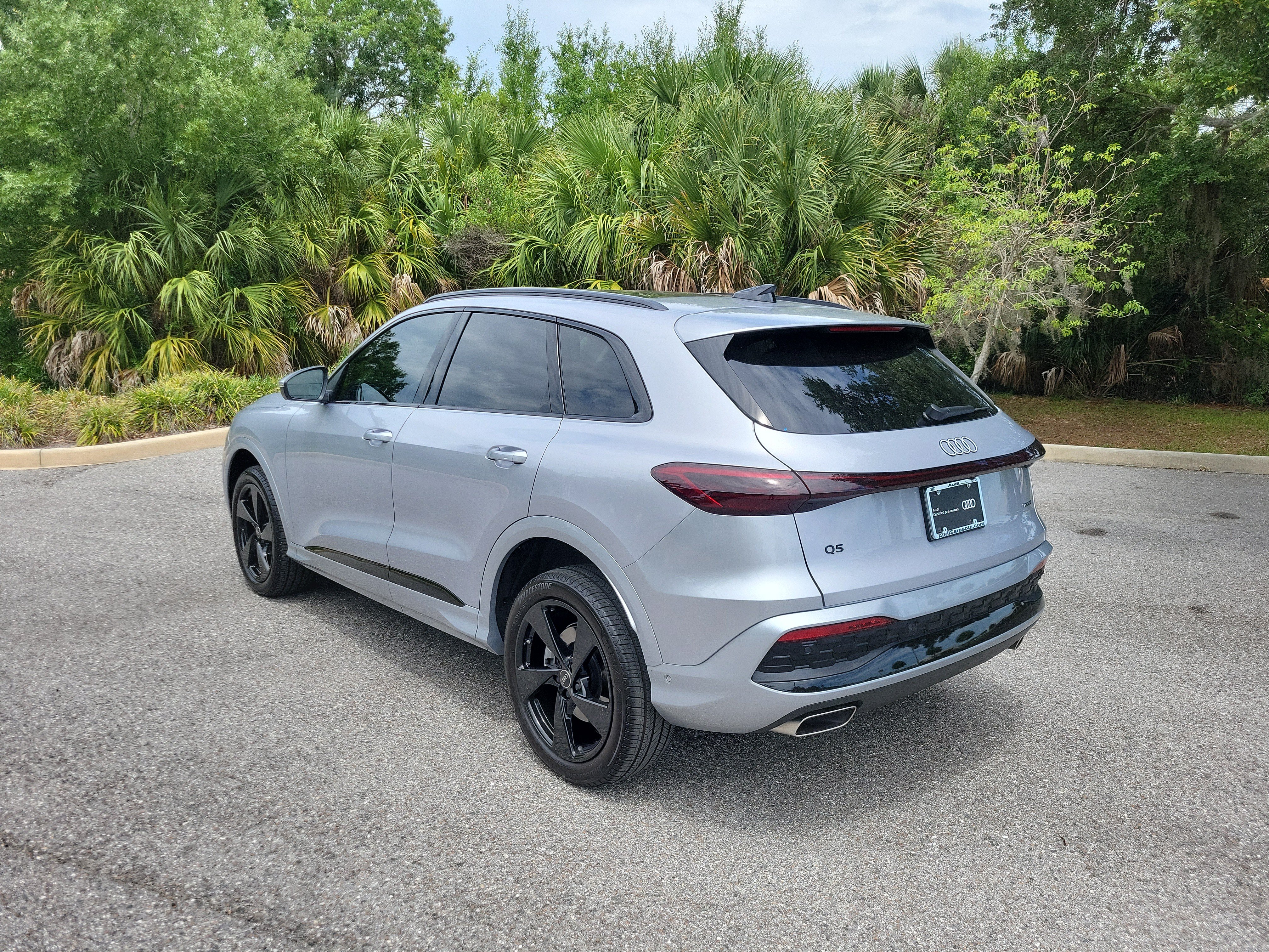 Certified 2025 Audi Q5 Premium Plus w/ Premium Plus AWD/4WD image 8