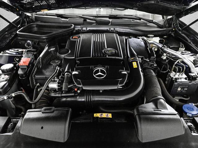 Used 2013 Mercedes-Benz SLK 250 image 21