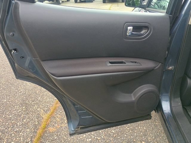 Used 2015 Nissan Rogue S w/ Convenience Package AWD/4WD image 20