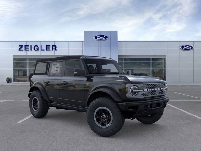 New 2025 Ford Bronco Badlands image 7