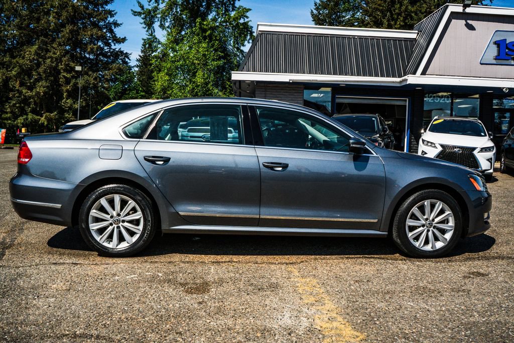 Used 2013 Volkswagen Passat 2.5 SEL Premium FWD image 18