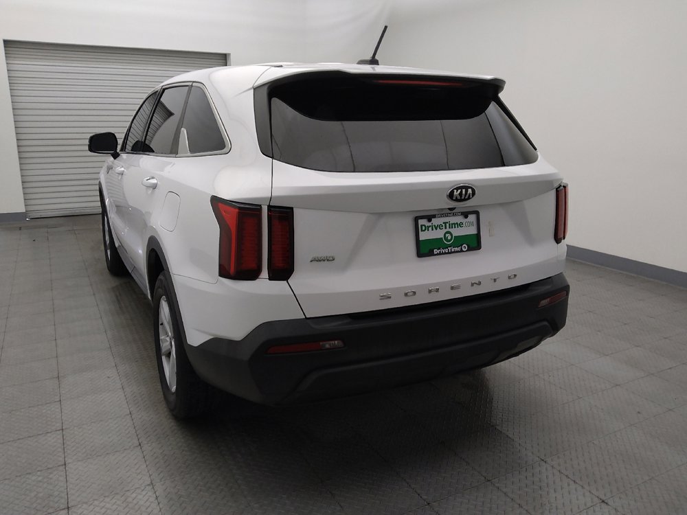 Used 2021 Kia Sorento LX AWD/4WD image 6
