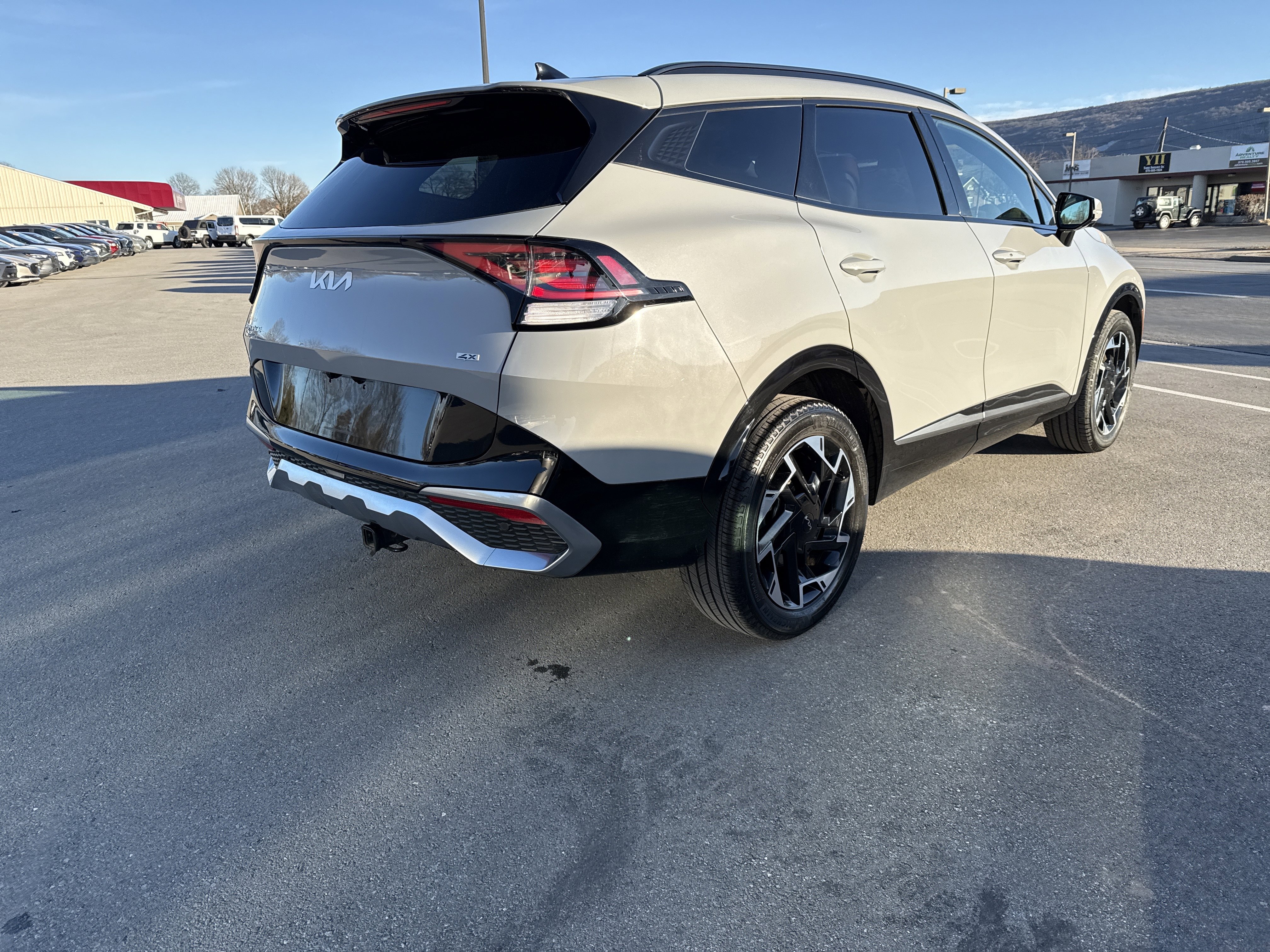 Certified 2024 Kia Sportage SX image 3