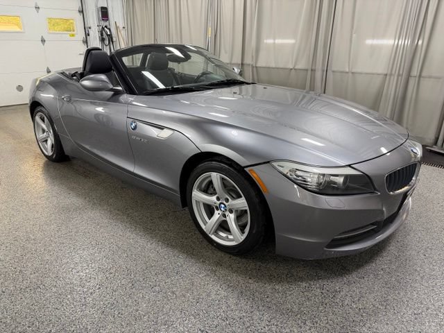 Used 2011 BMW Z4 sDrive30i RWD image 2