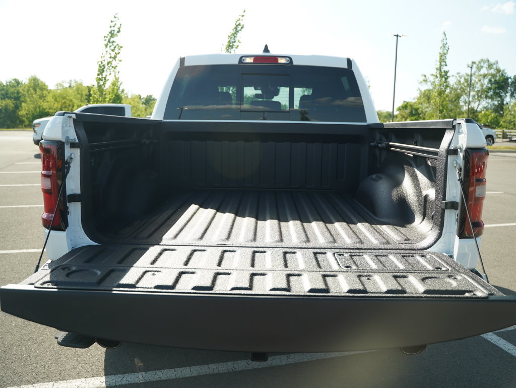 New 2026 RAM 1500 Laramie w/ Night Edition AWD/4WD image 16