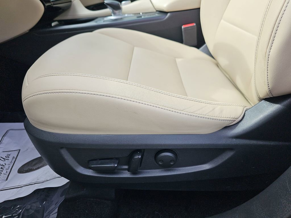 Used 2019 INFINITI QX50 Luxe w/ Navigation Package image 33