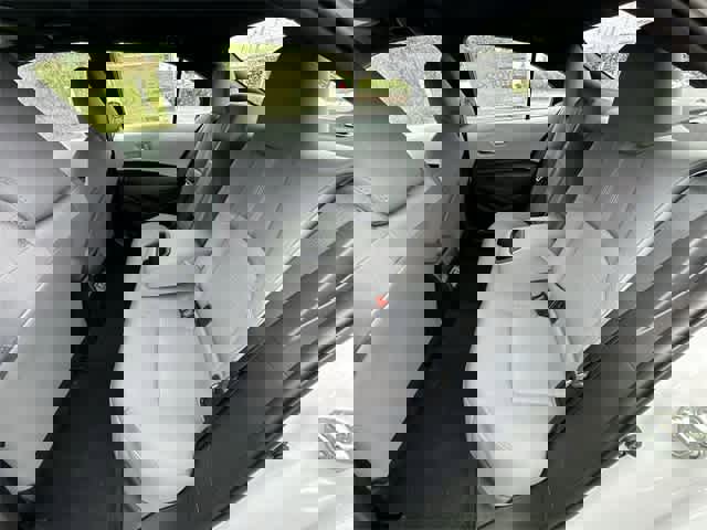 New 2024 Toyota Corolla SE image 17