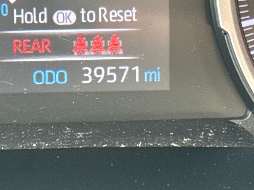 Used 2019 Toyota RAV4 LE w/ All Weather Liner Package AWD/4WD image 17
