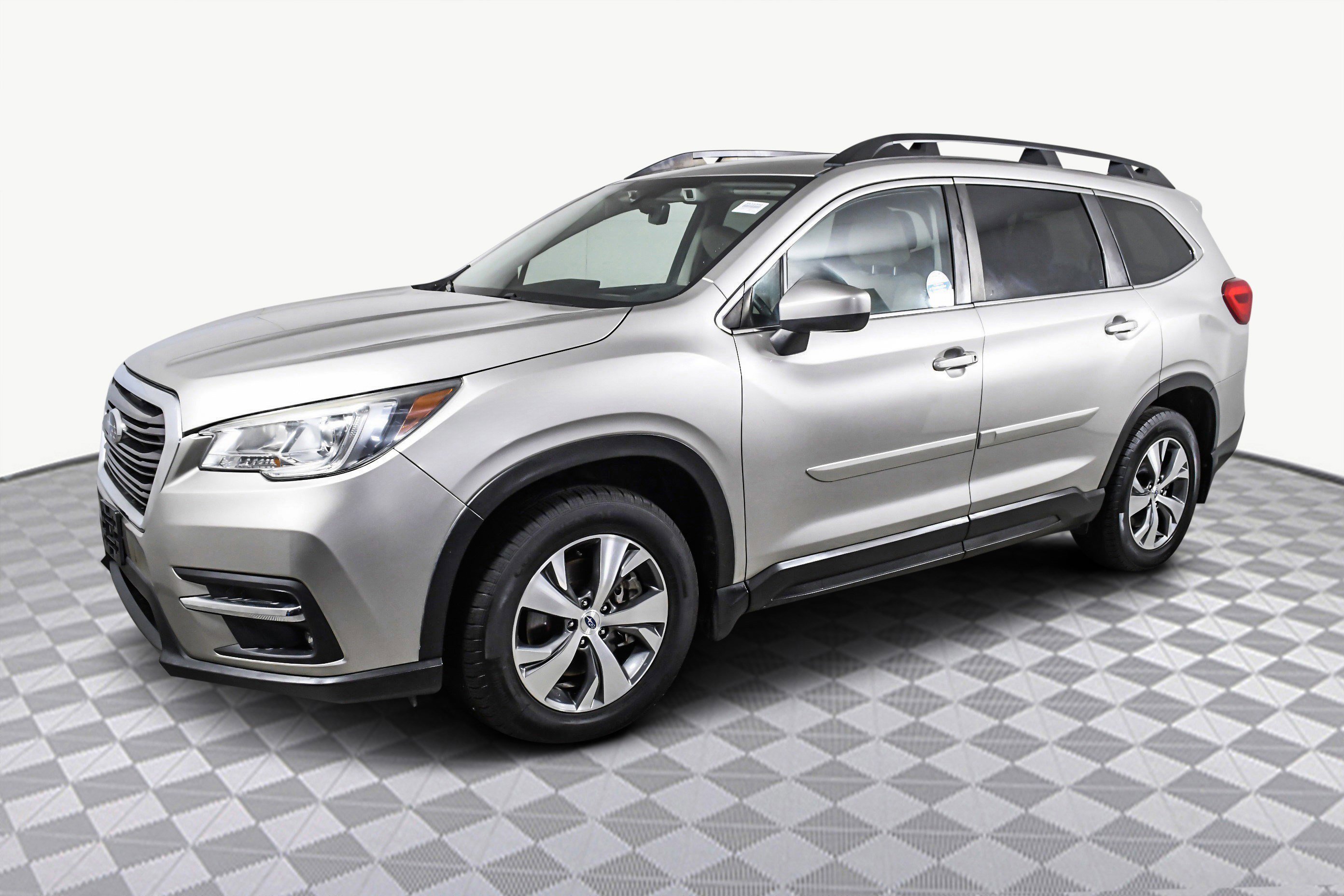 Used 2020 Subaru Ascent Premium w/ Convenience Package image 4