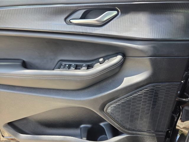 Certified 2025 Jeep Grand Cherokee Altitude AWD/4WD image 19