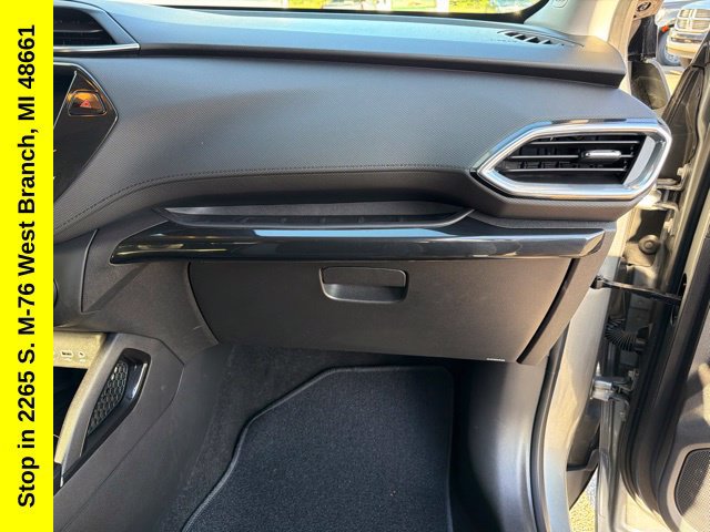 Used 2023 Chevrolet TrailBlazer LT w/ Convenience Package AWD/4WD image 24