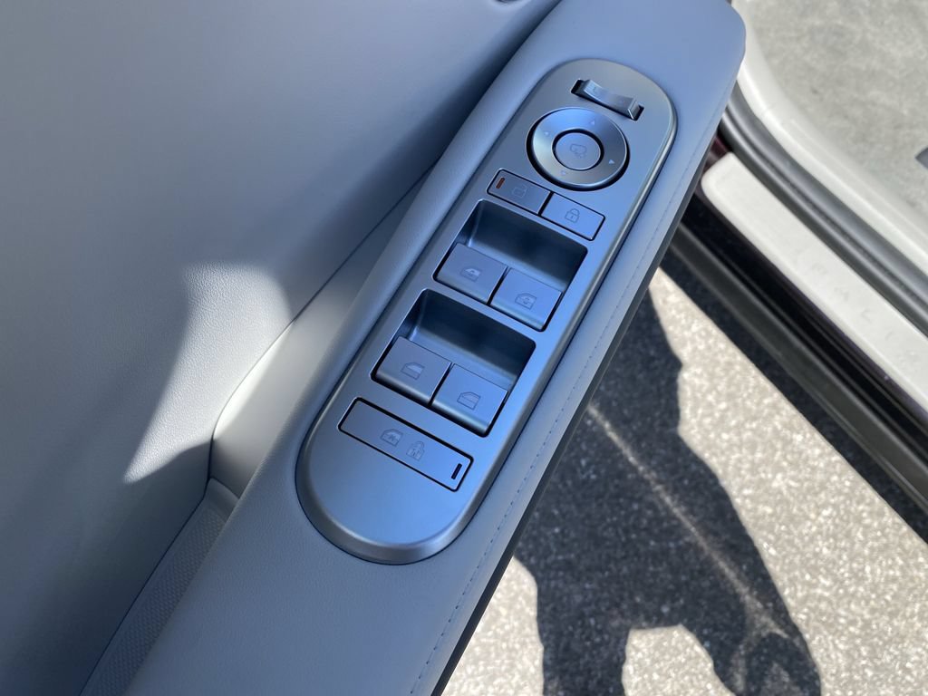 New 2026 Hyundai Palisade Limited FWD image 18