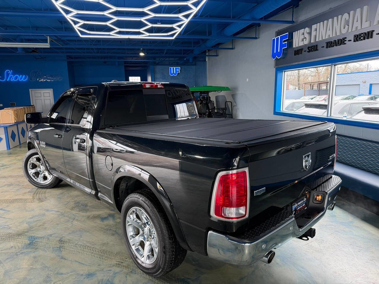 Used 2016 RAM 1500 Laramie image 3