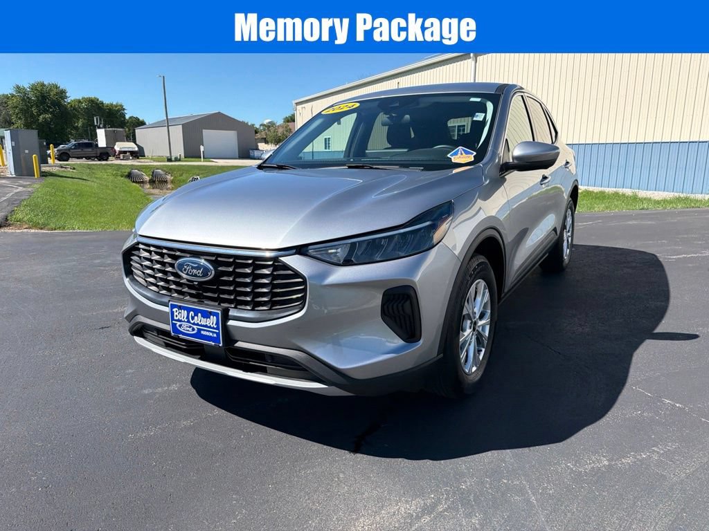 Used 2024 Ford Escape Active w/ Tech Pack #2 AWD/4WD image 8