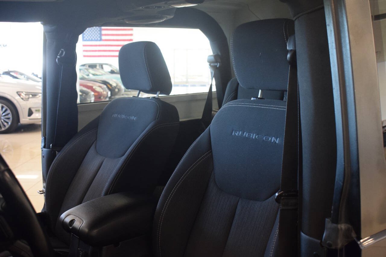 Used 2013 Jeep Wrangler Rubicon w/ PWR Convenience Group AWD/4WD image 46