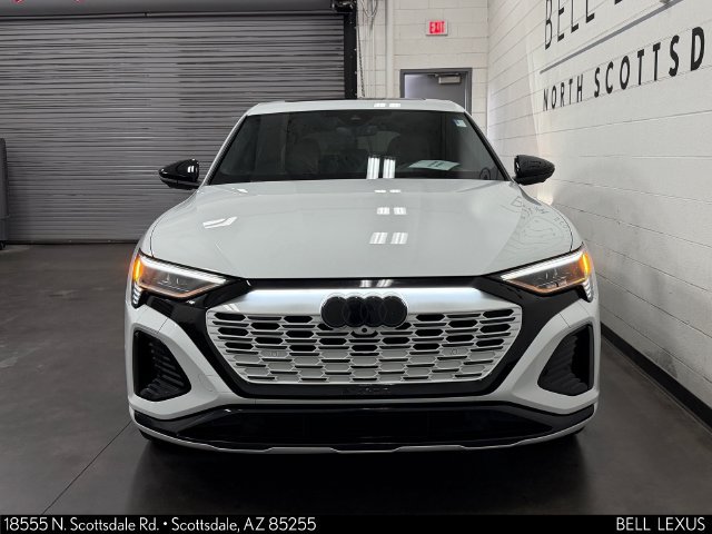 Used 2024 Audi Q8 e-tron Prestige w/ Prestige Package AWD/4WD image 6