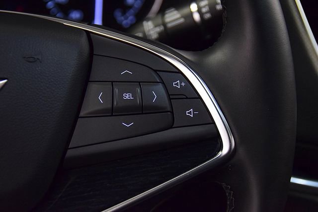 Used 2025 Cadillac XT5 Premium Luxury image 22