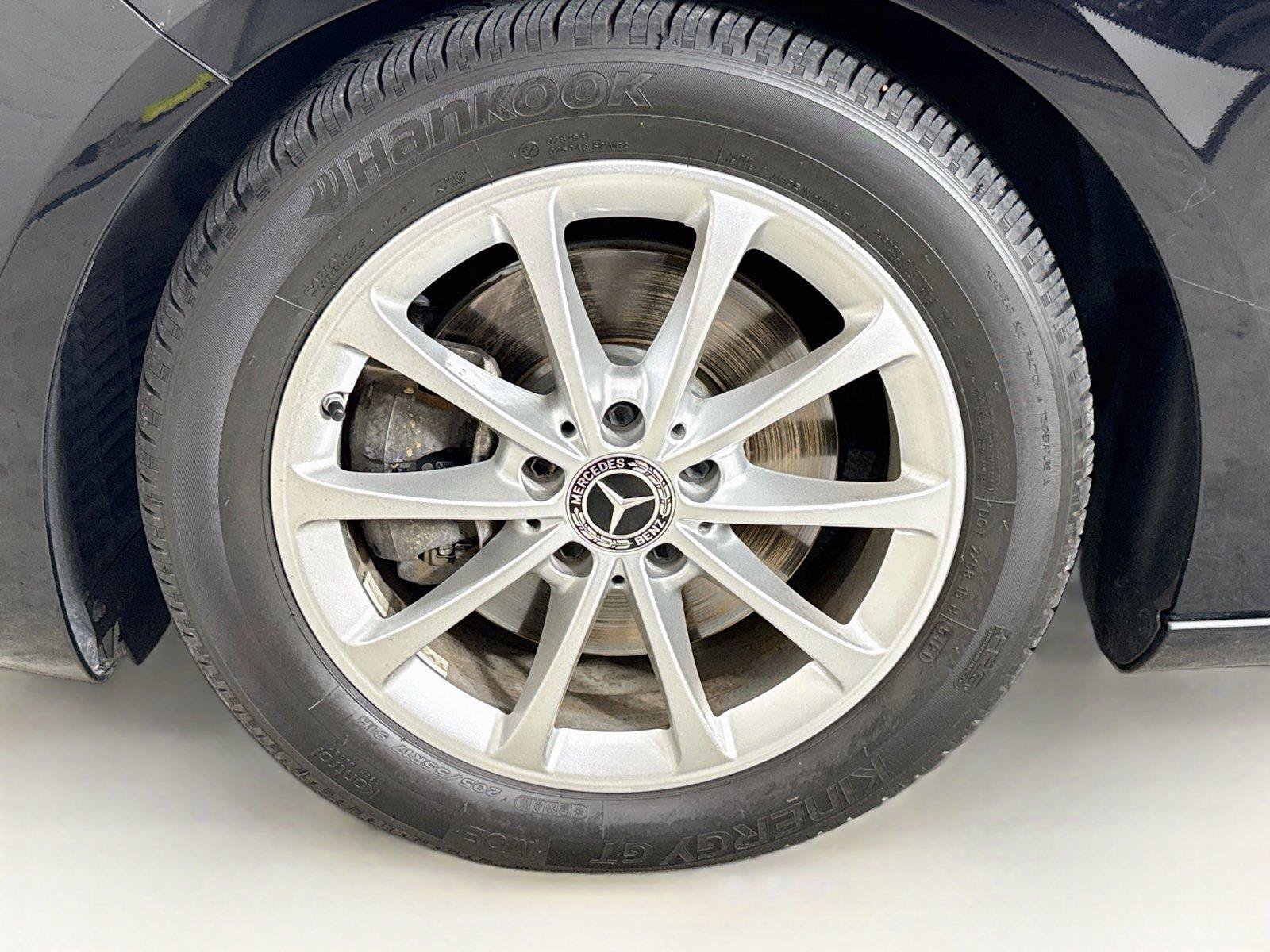 Used 2022 Mercedes-Benz A 220 image 19