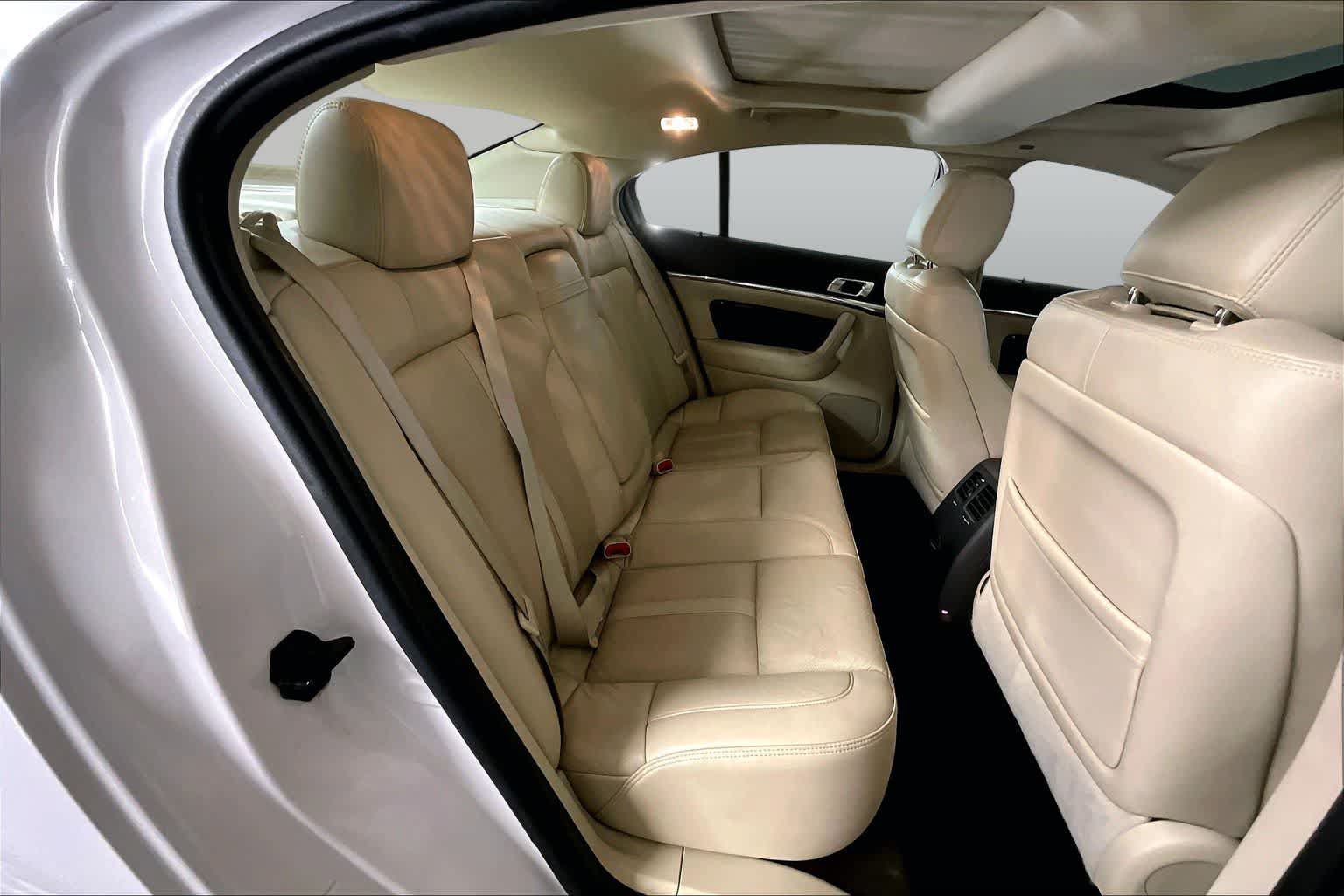 Used 2014 Lincoln MKS AWD w/ Equipment Group 101A image 20