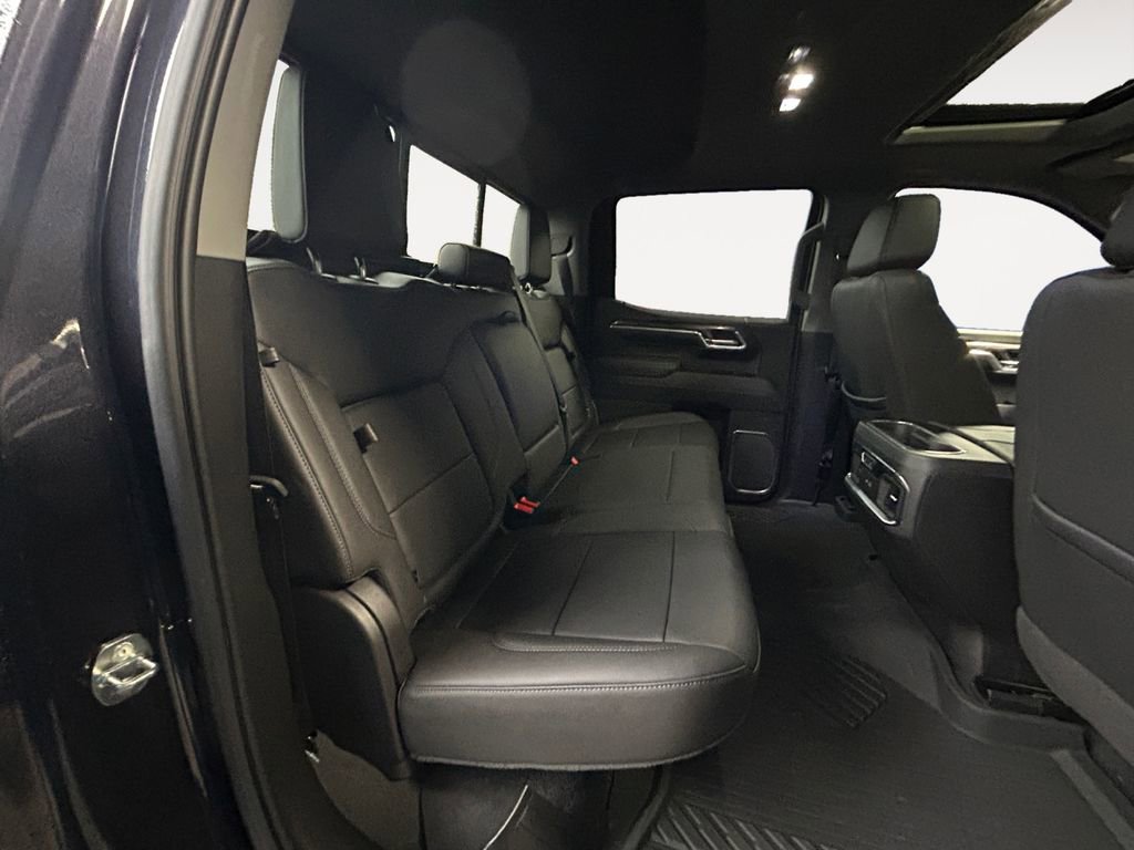 Used 2023 Chevrolet Silverado 1500 LTZ image 11
