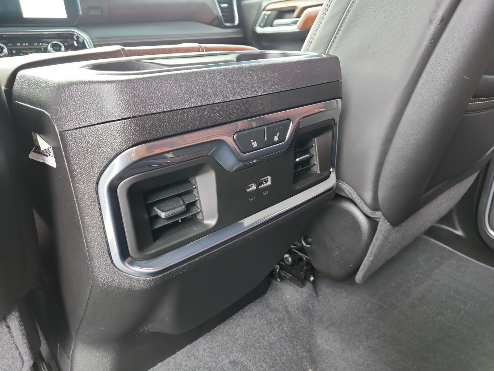 Used 2025 GMC Sierra 2500 Denali Ultimate w/ Max Trailering Package AWD/4WD image 14