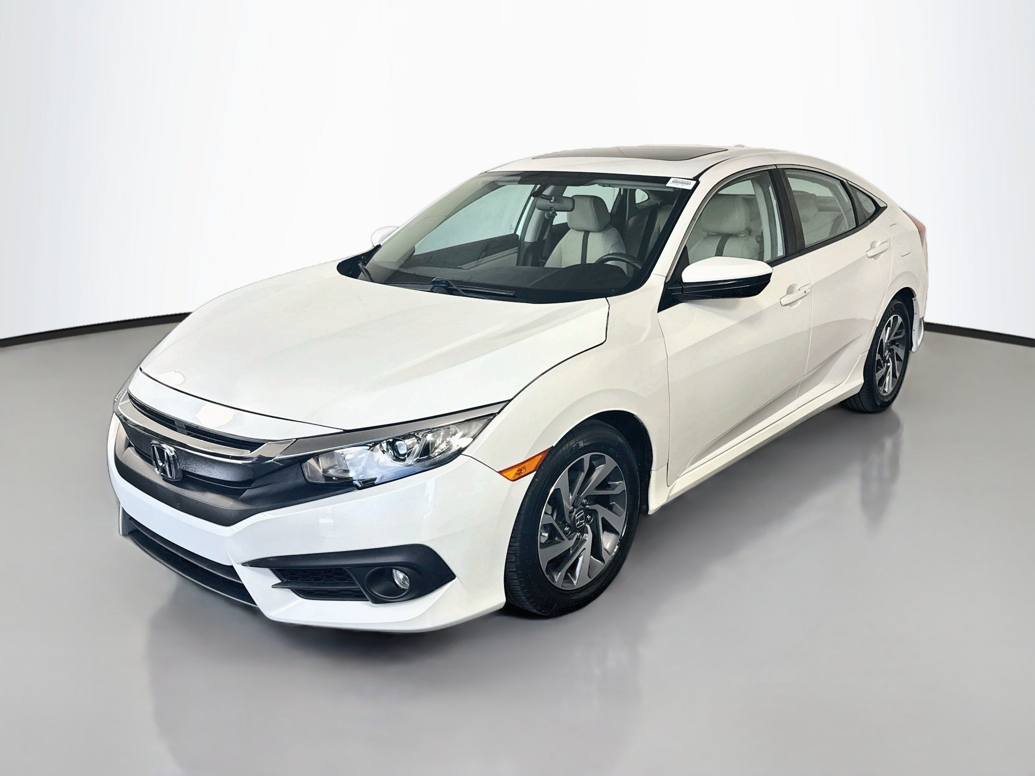 Used 2018 Honda Civic EX image 4