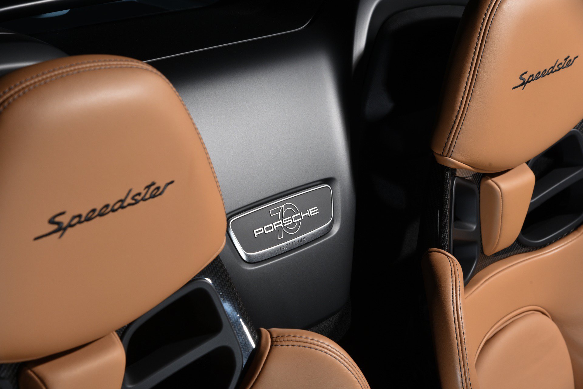Used 2019 Porsche 911 Speedster RWD image 9