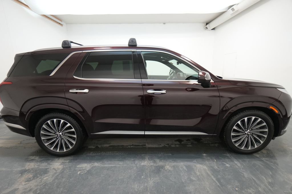 Used 2024 Hyundai Palisade Calligraphy image 9