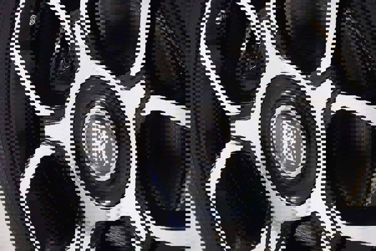 Used 2024 Rolls-Royce Cullinan Black Badge image 24