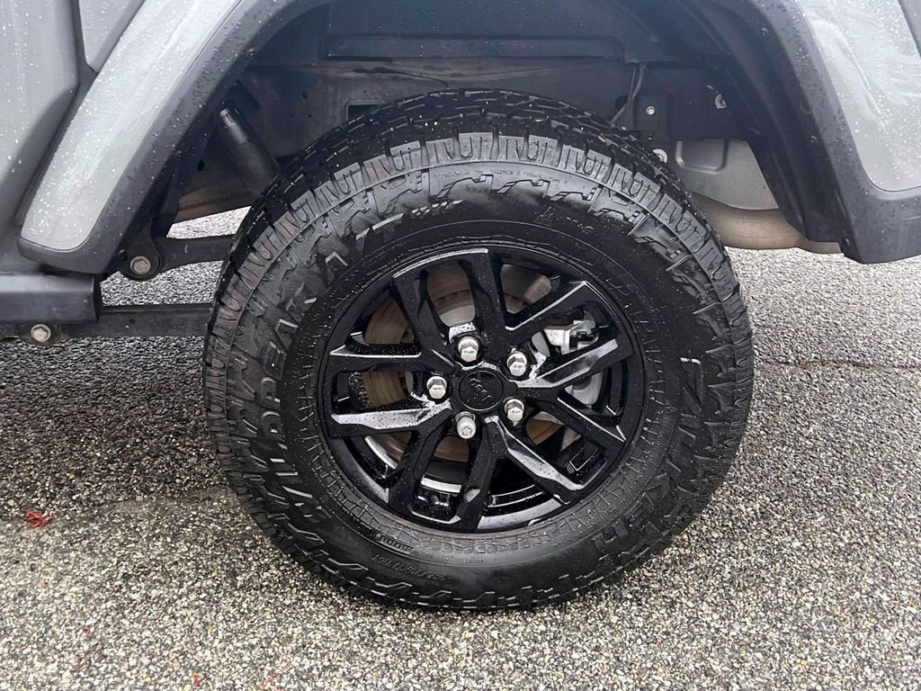 Certified 2022 Jeep Gladiator Sport image 6