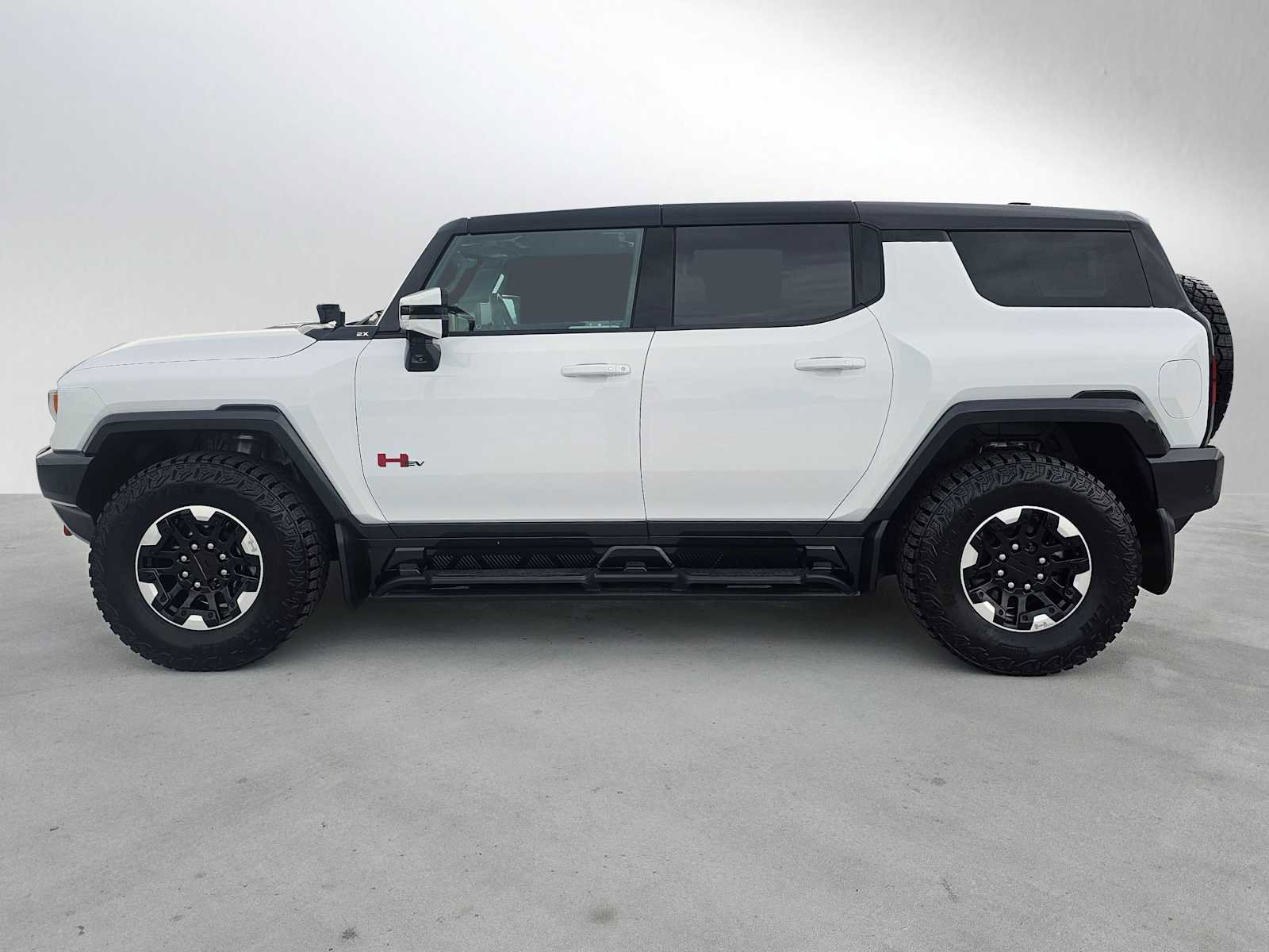 Used 2024 GMC Hummer EV 2X w/ Extreme Off-Road Package image 6
