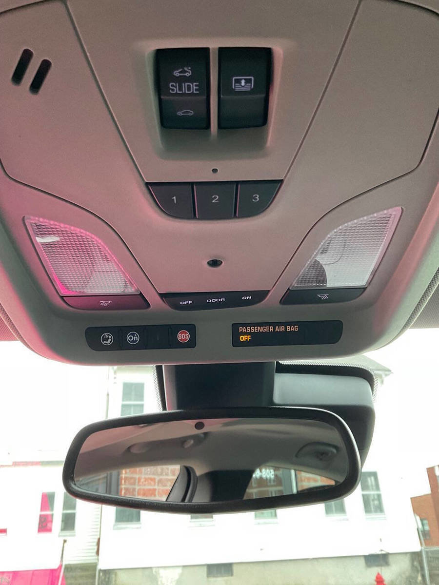 Used 2017 Chevrolet Impala Premier w/ Enhanced Convenience Package image 14