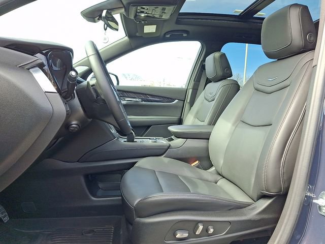 Certified 2025 Cadillac XT6 Premium Luxury w/ LPO, Floor Liner Package image 13