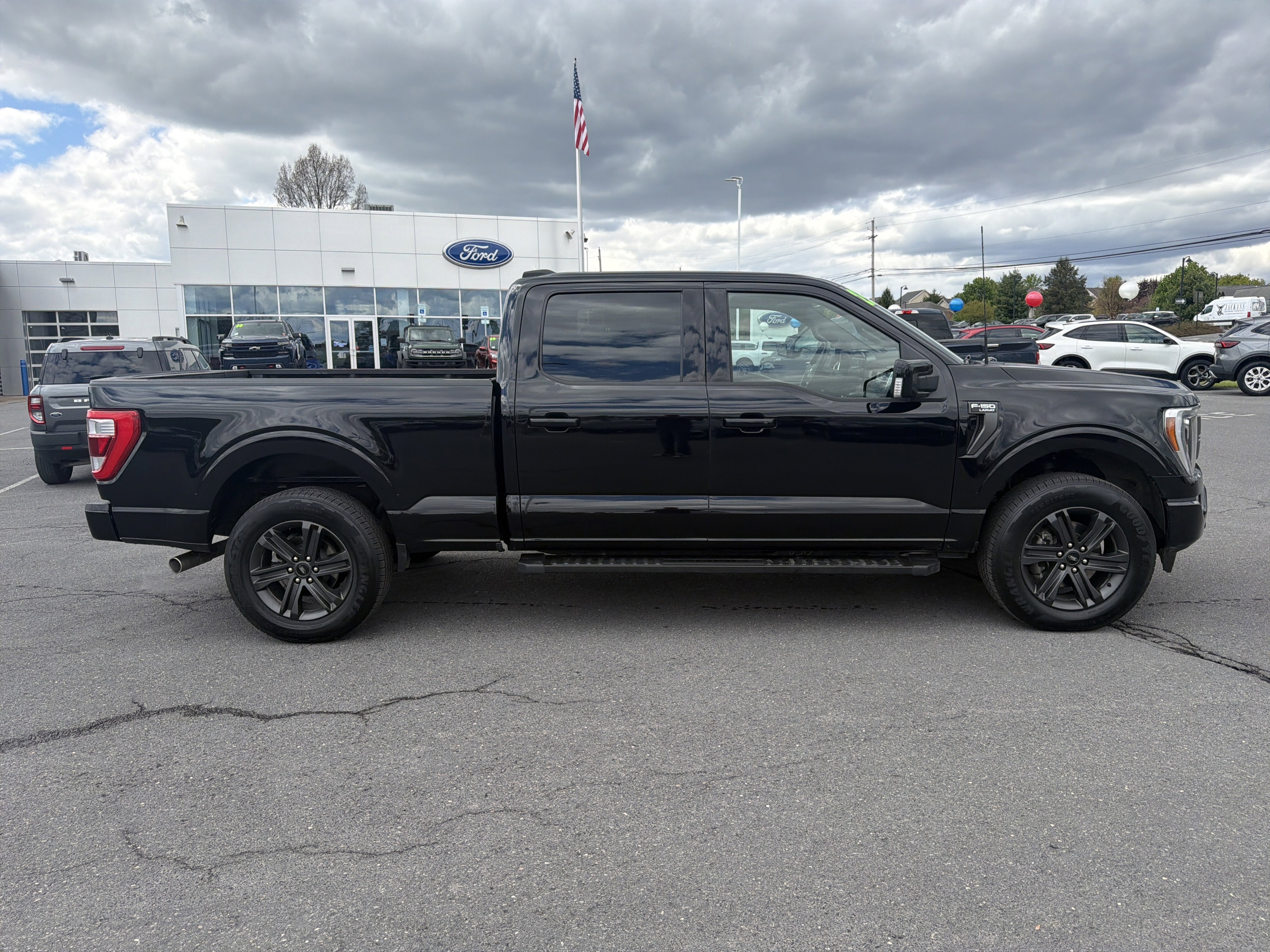 Used 2023 Ford F150 Lariat w/ Equipment Group 502A High AWD/4WD image 2